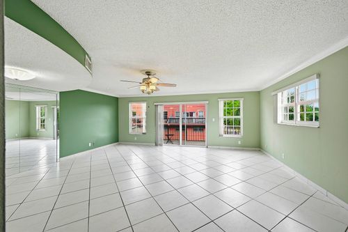 312-670 Tennis Club Dr, Fort Lauderdale, FL, 33311-4047 | Card Image
