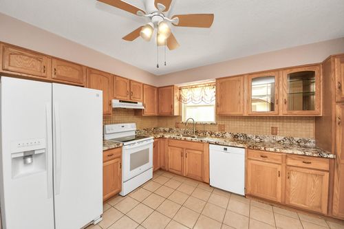 14115 Wickersham Ln, Houston, TX, 77077-5368 | Card Image