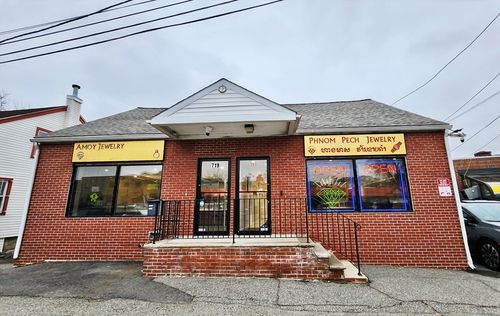 717 Middlesex St, Lowell, MA, 01851-1410 | Card Image