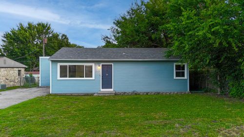 213 E Radio Ln, Arkansas City, KS, 67005-3904 | Card Image