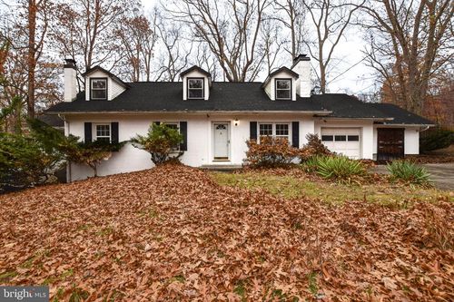 625 Gray Fox Rd, HARPERS FERRY, WV, 25425-4703 | Card Image