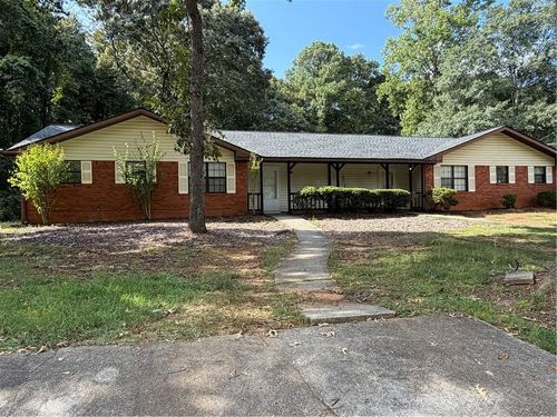 160 Chesapeake Dr, Ellenwood, GA, 30294-2688 | Card Image