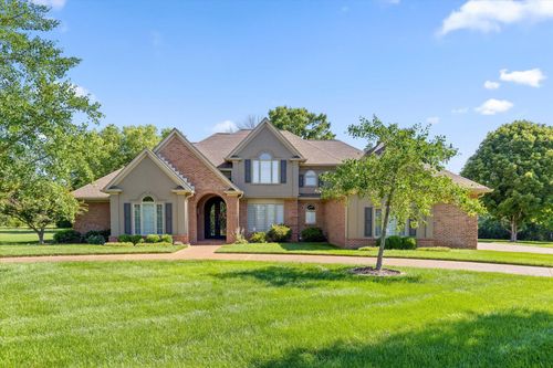7729 Diamondhead Dr, Ooltewah, TN, 37363-9701 | Card Image
