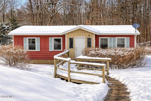 13 Putnam Rd, Gansevoort, NY, 12831-2309 | Card Image