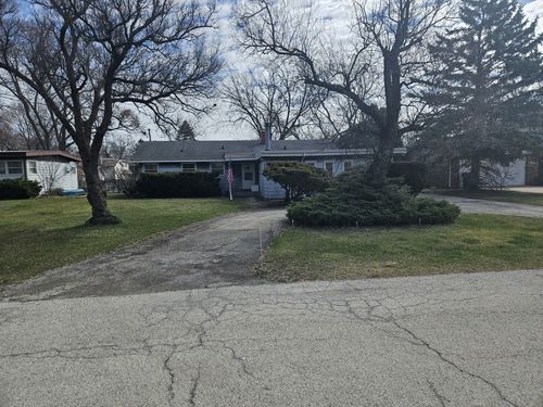 1623 Central Ave, Northbrook, IL, 60062-5001 | Card Image