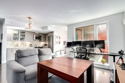 301 - 983 E Hastings St, Condo with 1 bedrooms, 1 bathrooms and 1 parking in Vancouver BC | Image 2