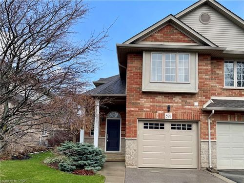593 Southridge Dr, Hamilton, ON, L9C7V8 | Card Image