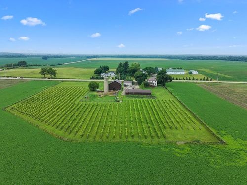 W5837 County Road A, Elkhorn, WI, 53121-2930 | Card Image