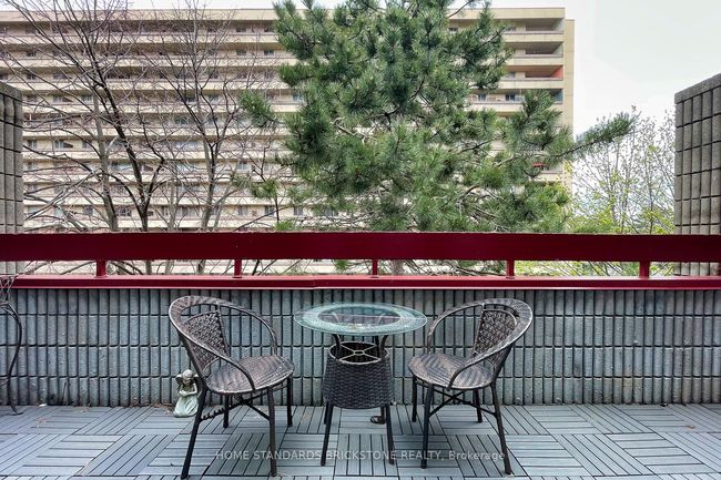 255 - 10 Eddystone Ave, Condo with 3 bedrooms, 2 bathrooms and 1 parking in North York ON | Image 24