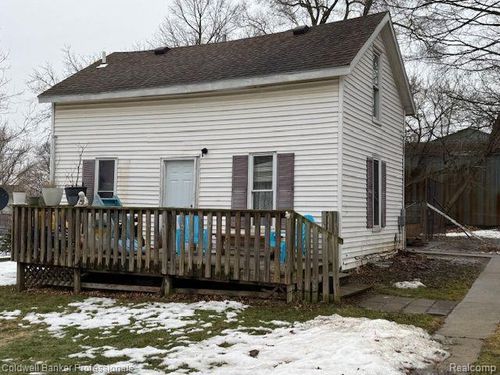 5985 Fox St, Mayville, MI, 48744-9002 | Card Image