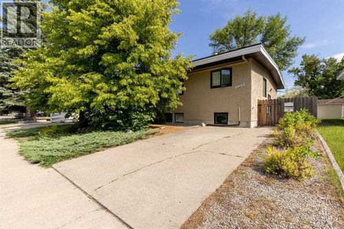 171219 Glacier Dr S, Lethbridge, AB, T1K3G5 | Card Image