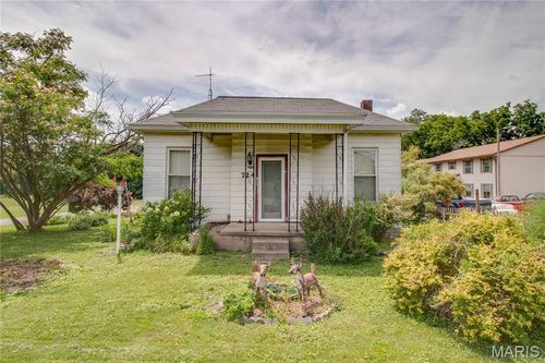 724 S Plum Street, Carlinville, IL, 62626 | Card Image