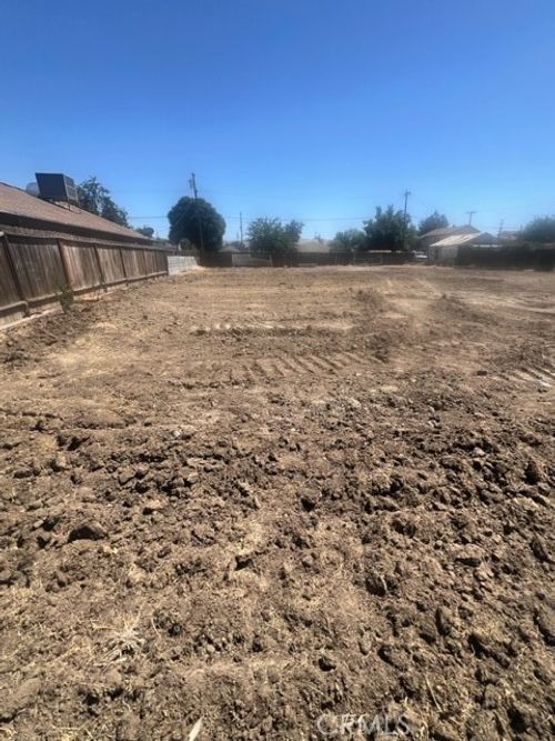 148 Coolidge St, Coalinga, CA, 93210-2206 | Card Image