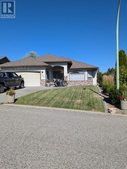 1505 Tanemura Cres, Kelowna, BC, V1P1N8 | Card Image