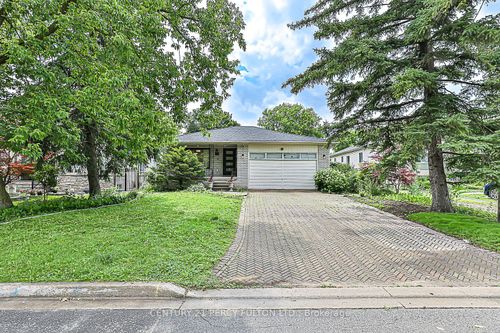168 Ruggles Ave, Richmond Hill, ON, L4C1Y4 | Card Image