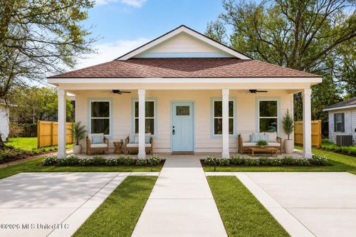 2041 Southern Ave, Biloxi, MS, 39531-5115 | Card Image