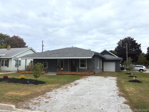 3516 10th Ave, Port Huron, MI, 48060-2015 | Card Image