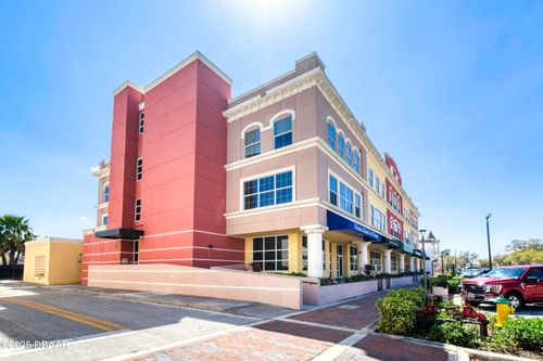 205-208 Wall St, Daytona Beach, FL, 32114-4362 | Card Image