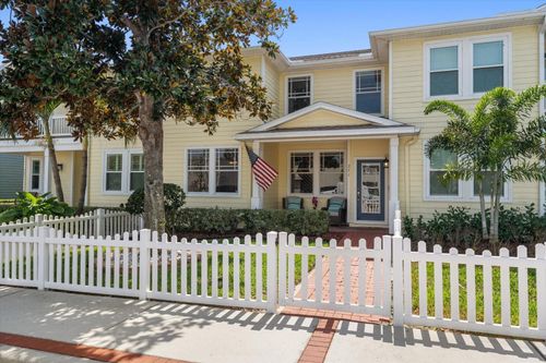 251 1st Ave Sw, LARGO, FL, 33770-3503 | Card Image