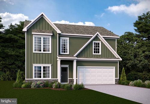 105 Fairfield Dr, STAUNTON, VA, 24401-5696 | Card Image