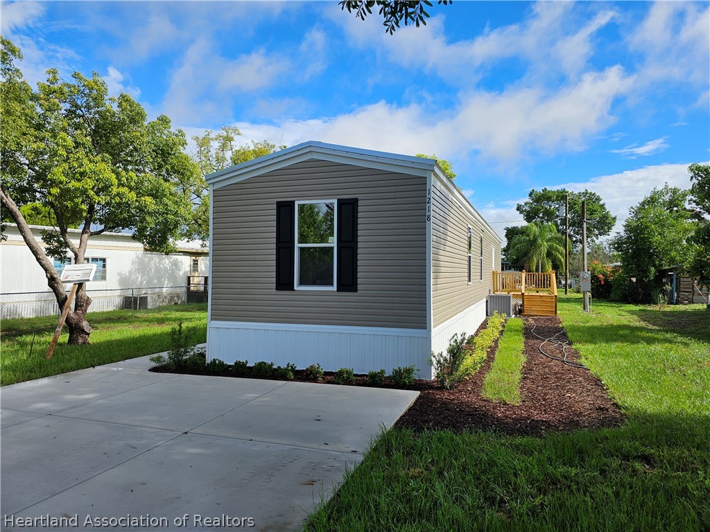 Head St, Avon Park, FL 33825