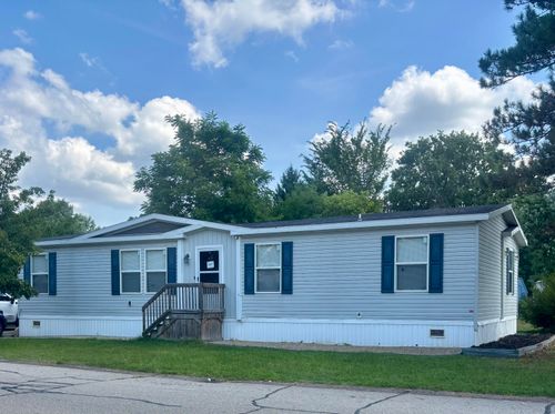 7061 Bickett Blvd, Lansing, MI, 48911-7014 | Card Image