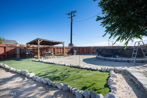 8301 Dogwood Ave, California City, CA, 93505-2610 | Card Image