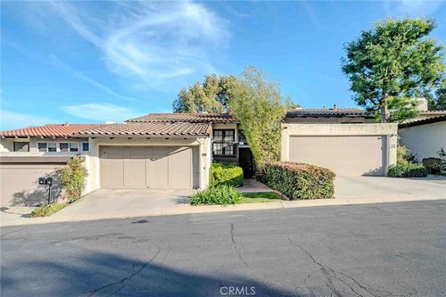 37 Cottonwood Cir, Rolling Hills Estates, CA, 90274-3412 | Card Image