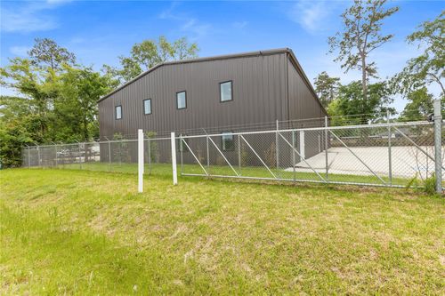 11002 Sleepy Hollow Rd, Conroe, TX, 77385-6172 | Card Image
