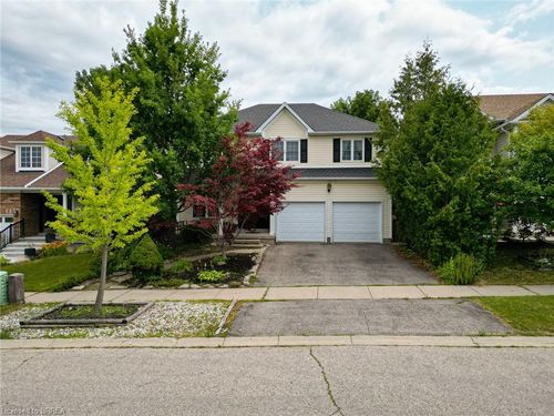 9 Osborn Ave, Brantford, ON, N3T6P9 | Card Image