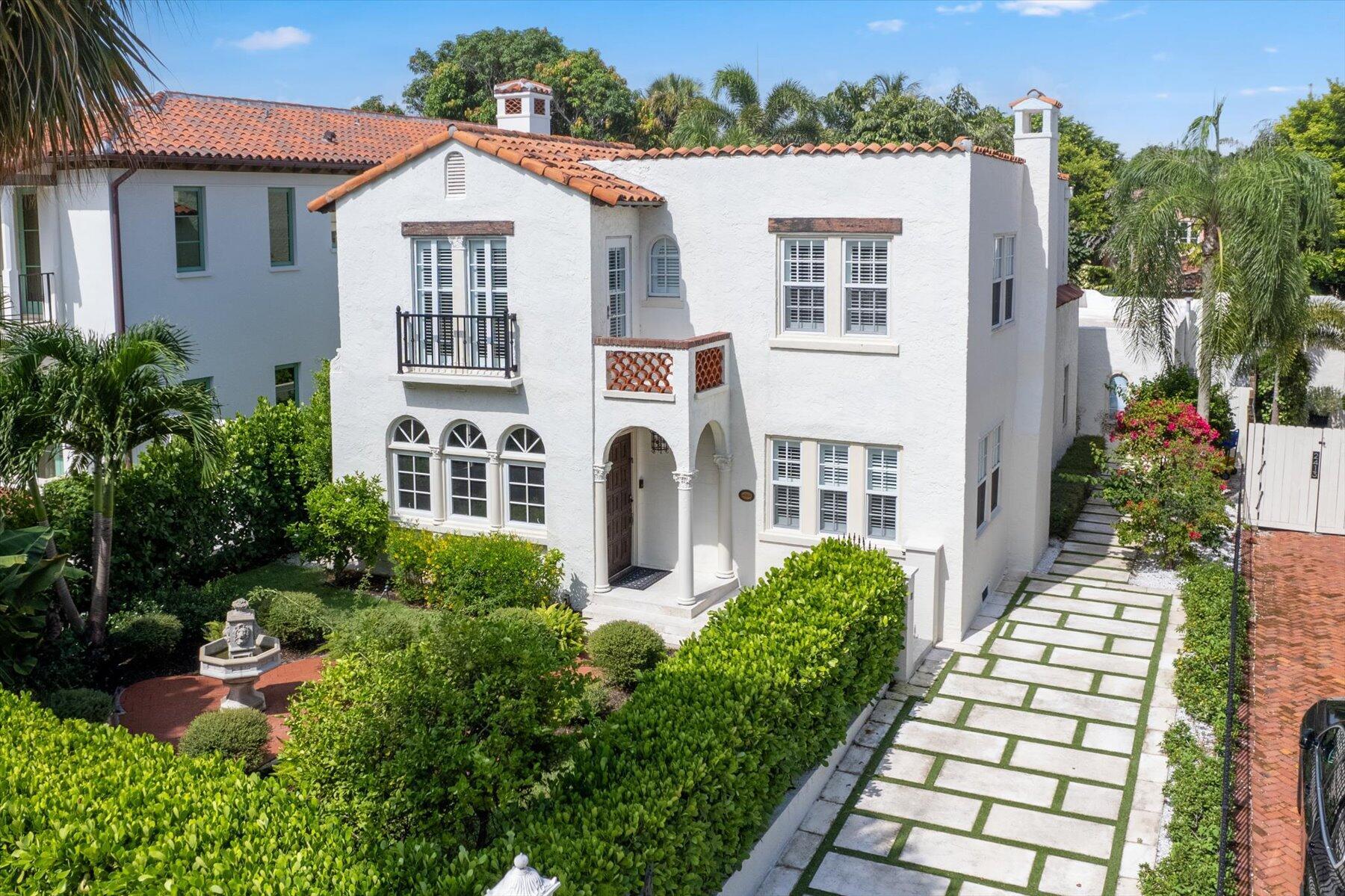Medina Way, West Palm Beach, FL 33401