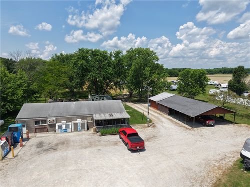1643 County Highway 42, Shelbyville, IL, 62565-4610 | Card Image