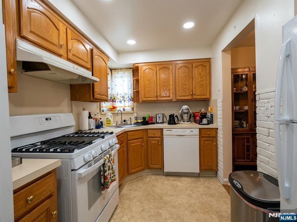 Residential in Teaneck 3