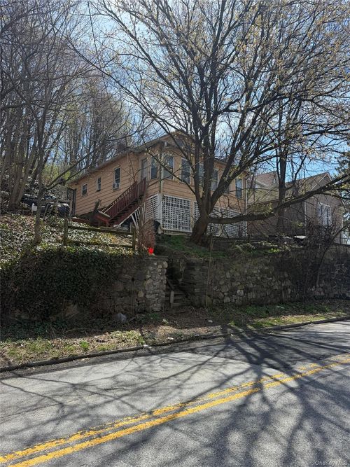 665 N Division Street, Peekskill, NY, 10566 | Card Image
