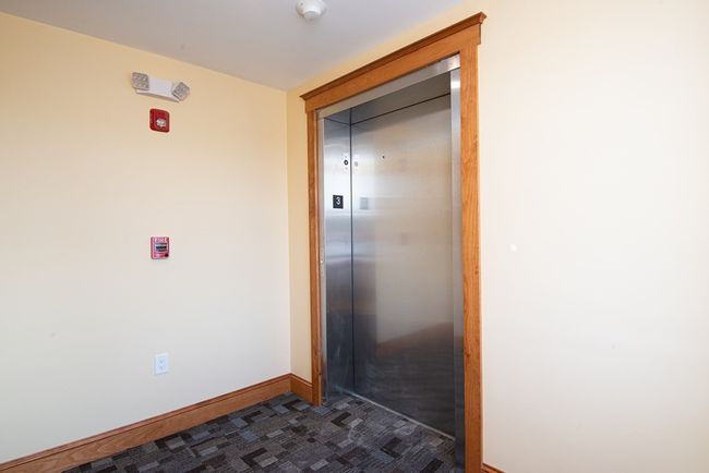2 - 44 Maple St, Condo with 1 bedrooms, 1 bathrooms and null parking in Danvers MA | Image 4