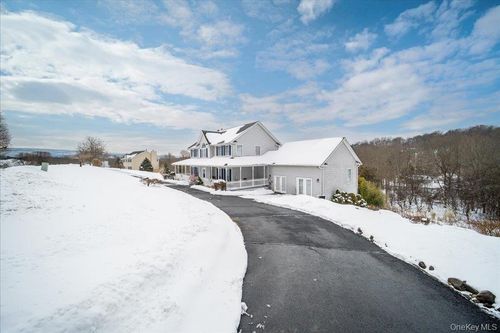 2 Melissa Ln, Washingtonville, NY, 10992-2277 | Card Image