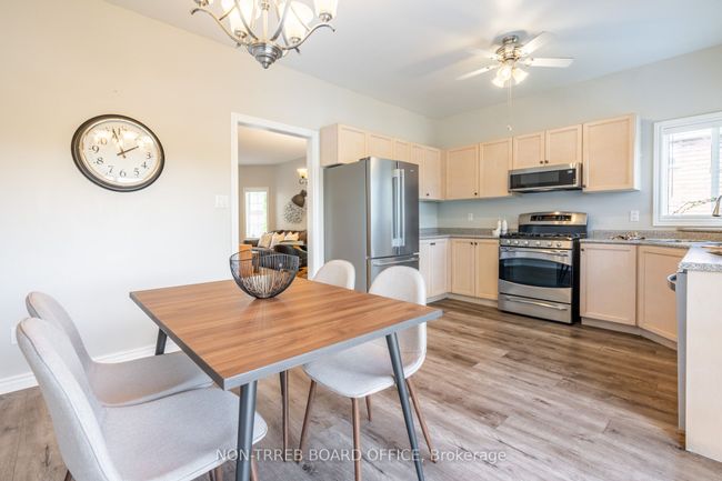 38 Pentland Rd, House other with 3 bedrooms, 3 bathrooms and 2 parking in Waterdown ON | Image 11