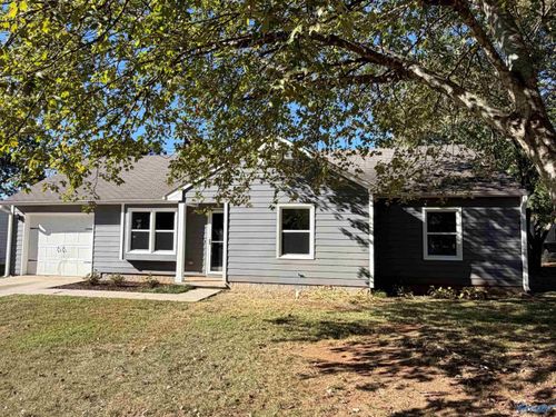 125 Liza Ln, Madison, AL, 35758-8565 | Card Image