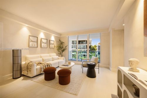 526-2301 Collins Ave, Miami Beach, FL, 33139-1616 | Card Image