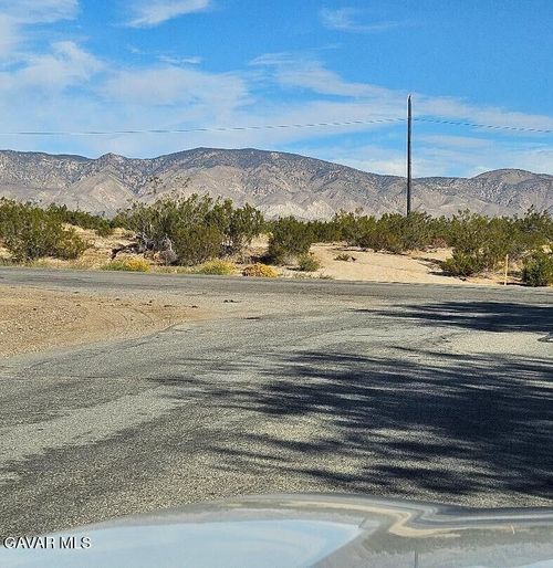 2768 Encina Ave, Mojave, CA, 93501-1185 | Card Image