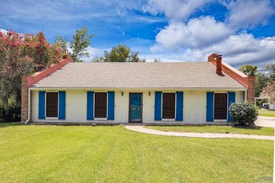 4232 Bayouside Dr, House other with 3 bedrooms, 2 bathrooms and null parking in Houma LA | Image 1