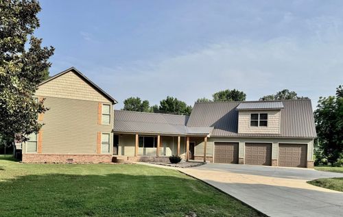 924 Dolan Rd, Drummonds, TN, 38023-6416 | Card Image