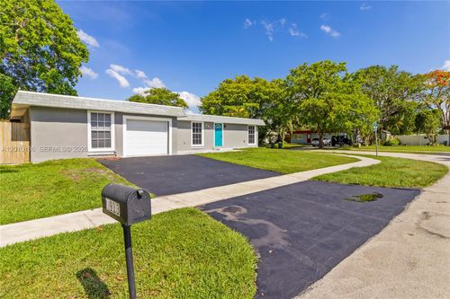 0-7913 Nw 72nd Ave, Tamarac, FL, 33321-7044 | Card Image