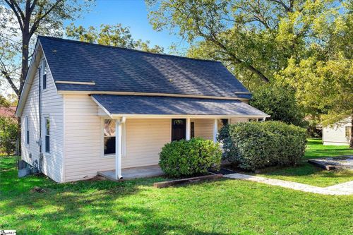 202 Barton St, Easley, SC, 29640-2304 | Card Image