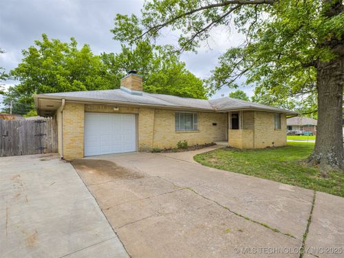 4512 E Frank Phillips Blvd, Bartlesville, OK, 74006-8332 | Card Image