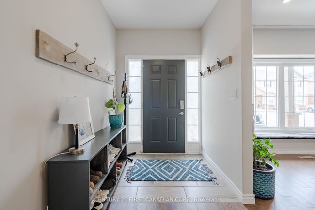 60 - 3320 Meadowgate Blvd, Condo with 3 bedrooms, 2 bathrooms and 1 parking in London ON | Image 4