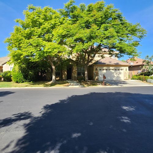 4479 N Emerald Peak Dr, Clovis, CA, 93619-4664 | Card Image