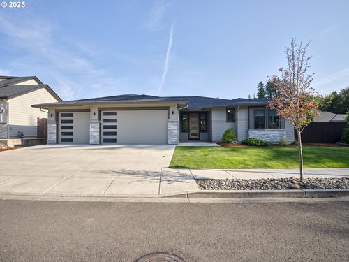 1703 Se 42nd Way, Brush Prairie, WA, 98606-7352 | Card Image
