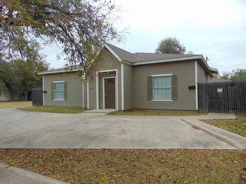 b-1712 23rd St, Lubbock, TX, 79411-1286 | Card Image