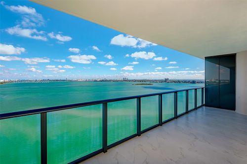 unit-2104-3131 Ne 7th Ave, Miami, FL, 33137-4465 | Card Image
